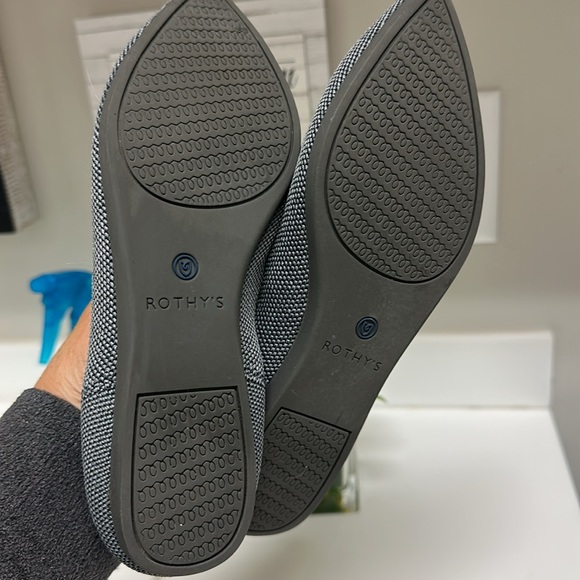 Flawless Pointy Rothy’s - Picture 7 of 14